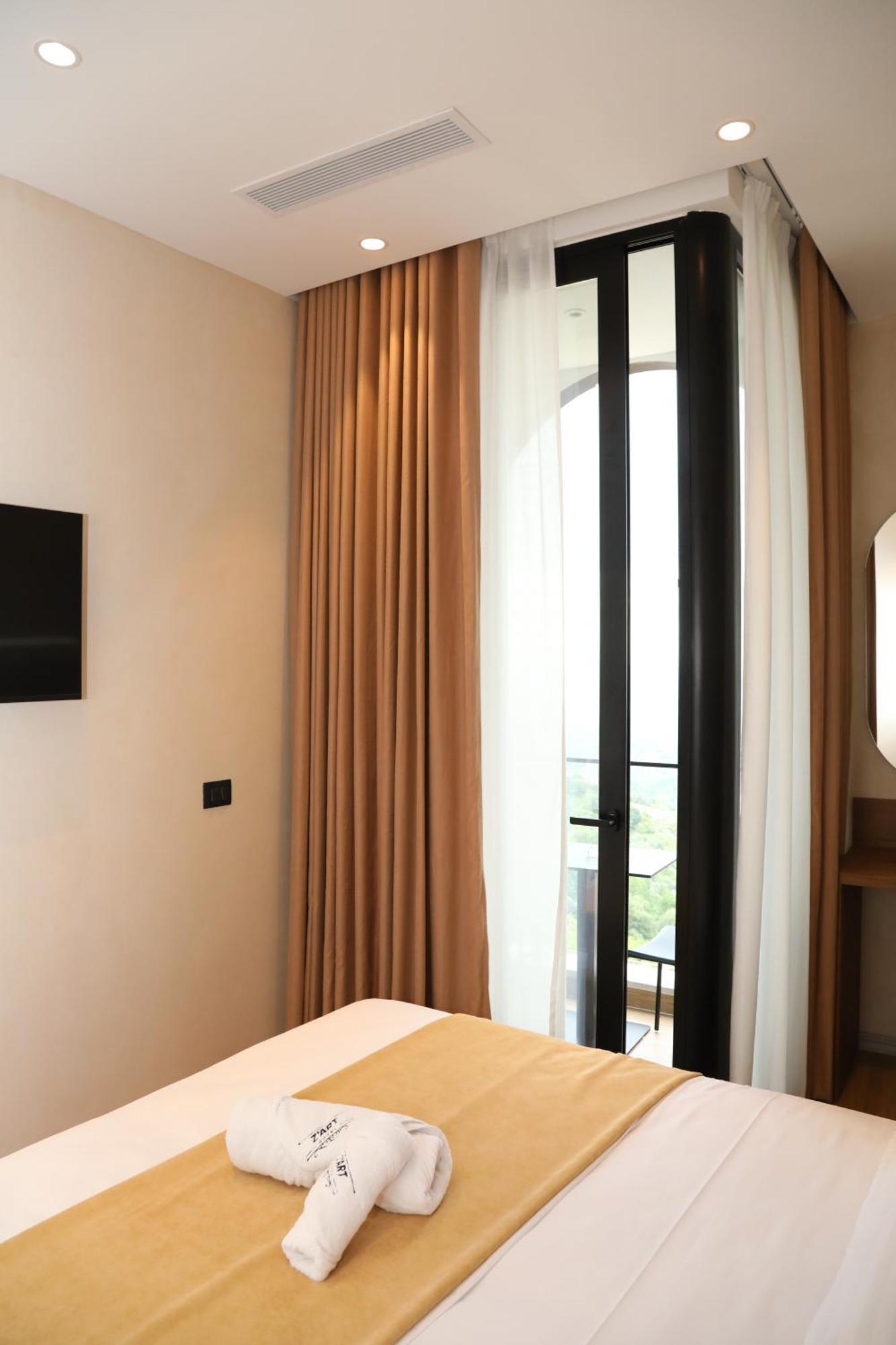 Z Art Hotel กรูเยอ ภายนอก รูปภาพ