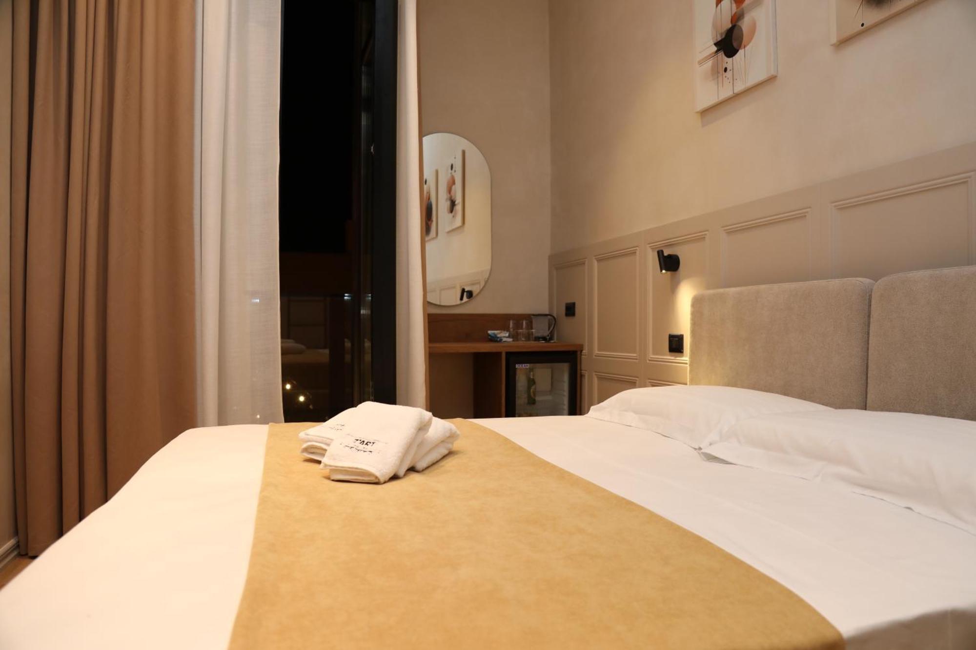 Z Art Hotel กรูเยอ ภายนอก รูปภาพ