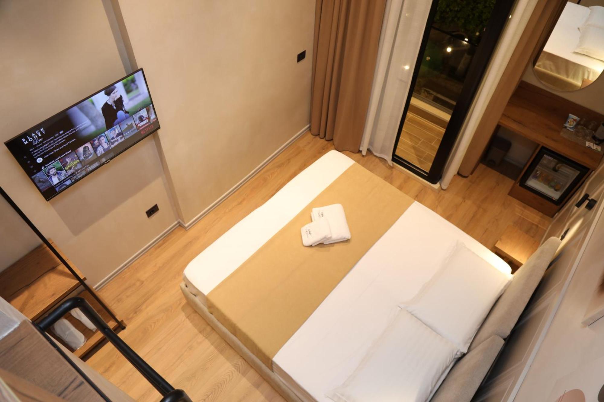 Z Art Hotel กรูเยอ ภายนอก รูปภาพ