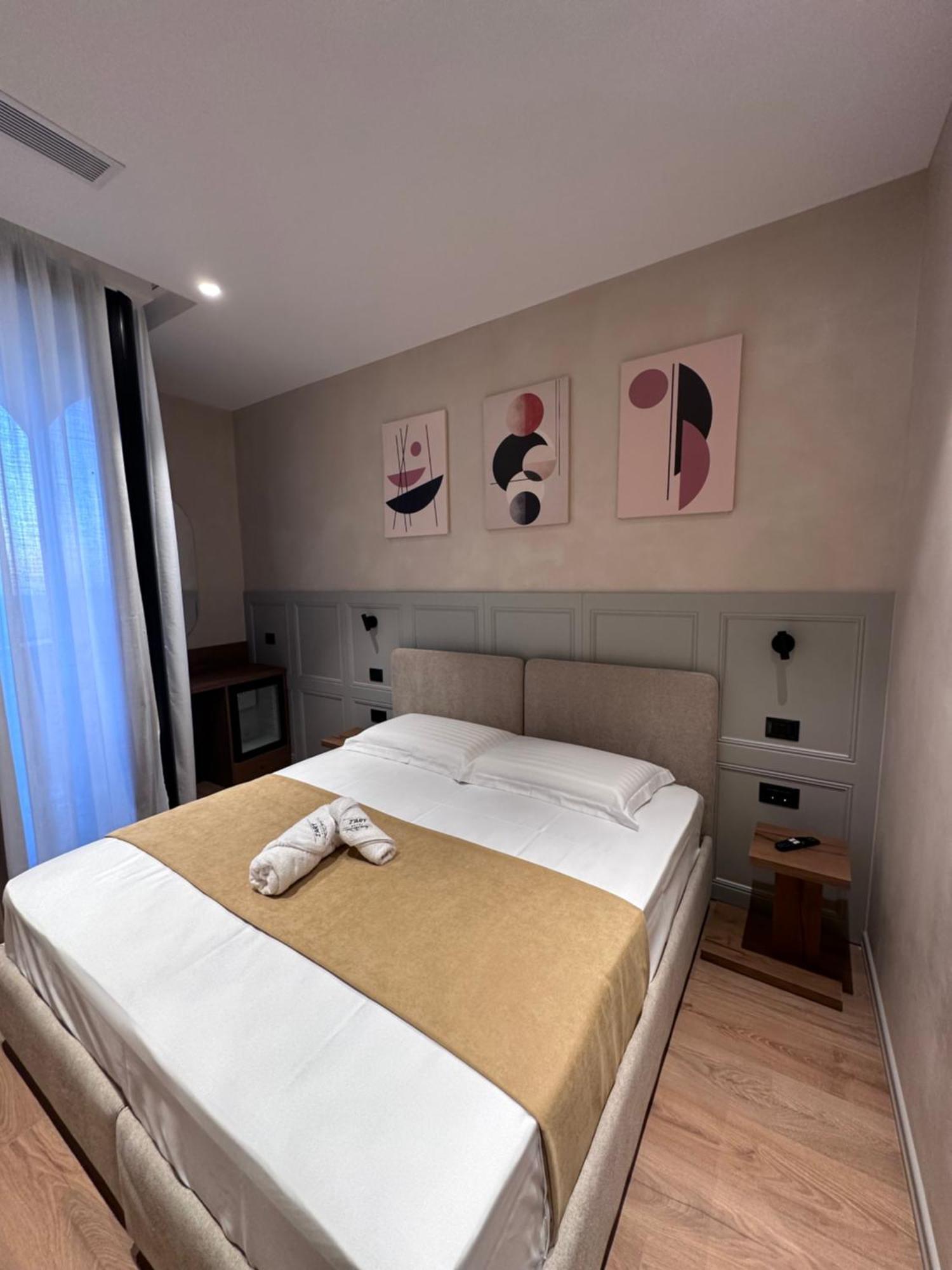 Z Art Hotel กรูเยอ ภายนอก รูปภาพ