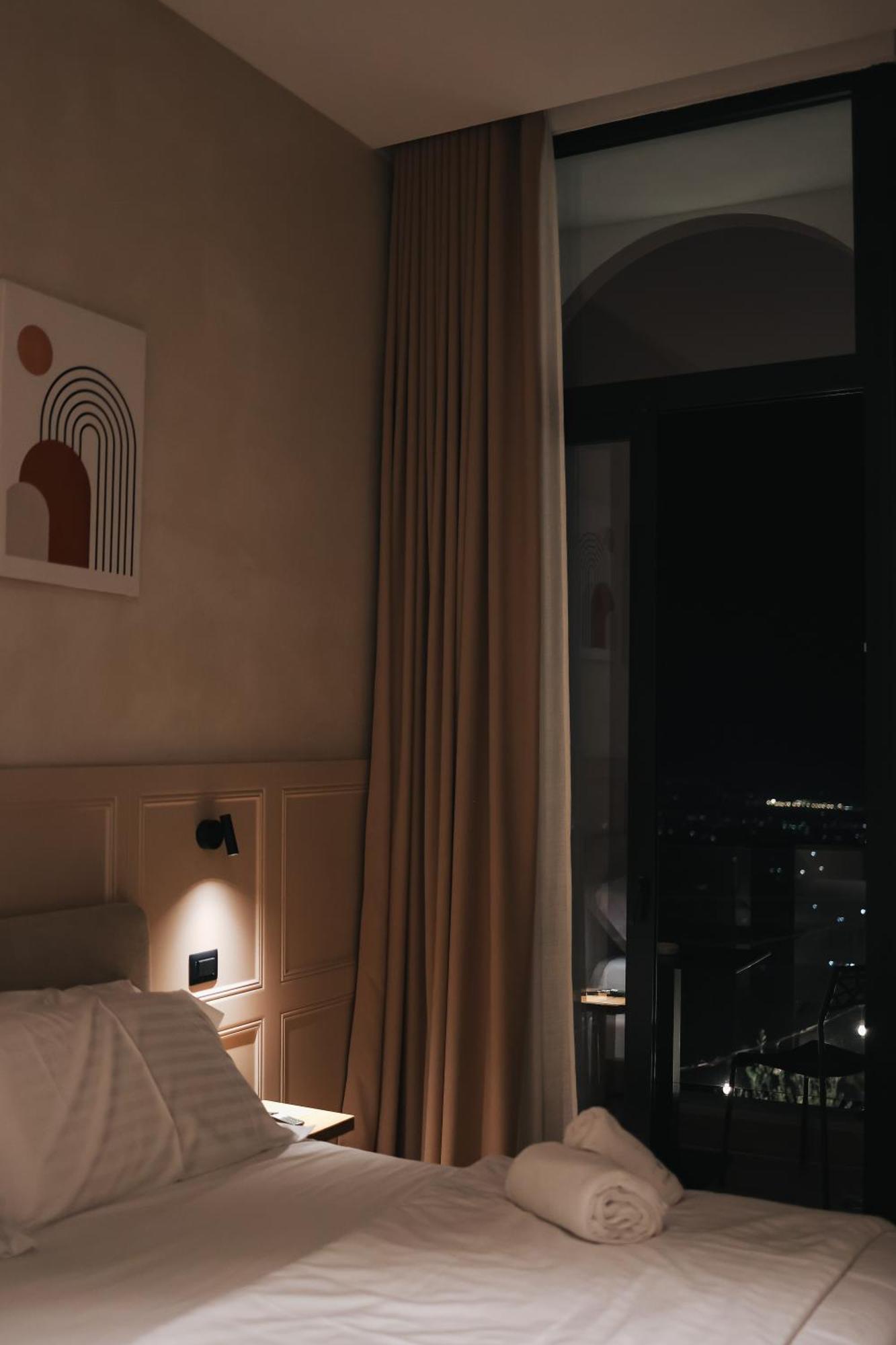 Z Art Hotel กรูเยอ ภายนอก รูปภาพ