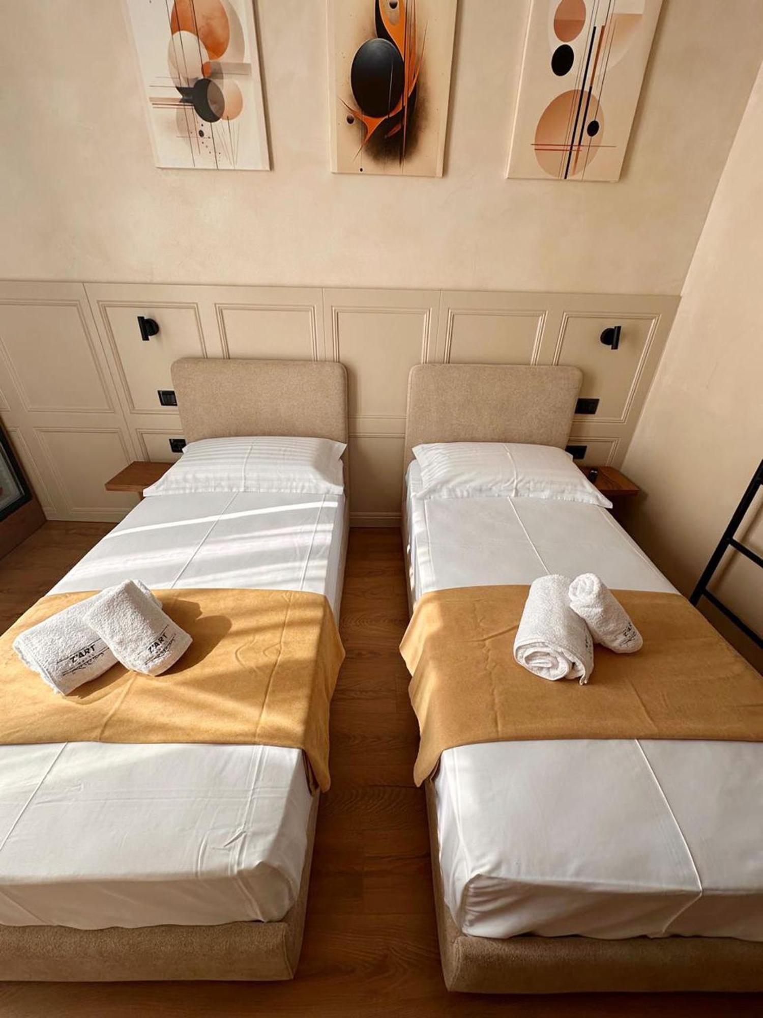 Z Art Hotel กรูเยอ ภายนอก รูปภาพ